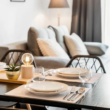 I Zentral I Modern I Terrasse I Apartman Rüsselsheim